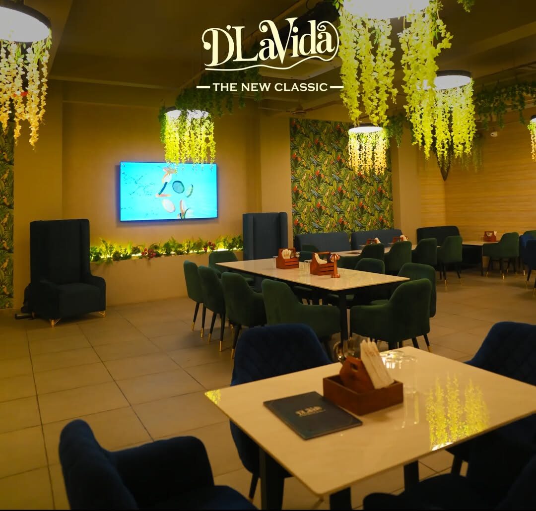 D’LaVida Rooftop Kitchen & Bar